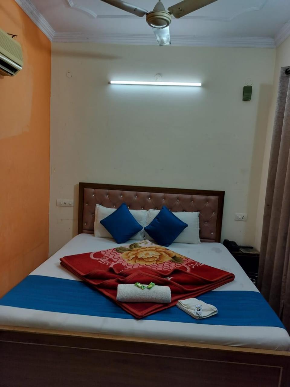 Chandīgarh Hotel Holiday Inn Paradise מראה חיצוני תמונה